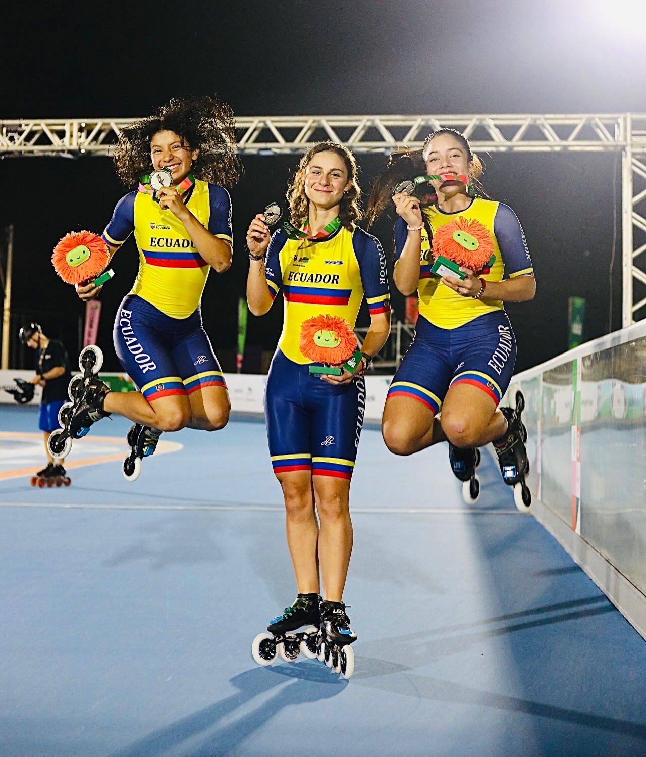 Elisa Sala, Arianna Zúñiga y Ámbar León