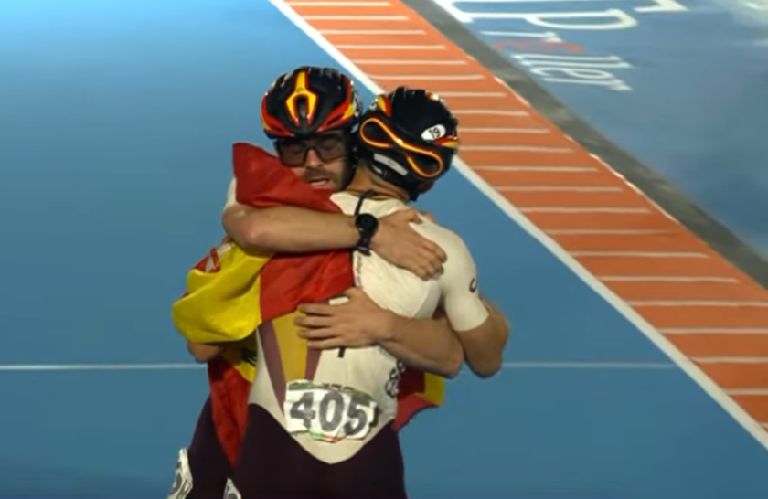¡ESPAÑA HACE HISTORIA! ORO MUNDIAL EN RELEVOS Y UN FINAL DE PISTA DE INFARTO EN ASUNCIÓN — Paraguay · RollerZone ¡ESPAÑA HACE HISTORIA! ORO MUNDIAL EN RELEVOS Y UN FINAL DE PISTA DE INFARTO EN ASUNCIÓN — Paraguay · RollerZone