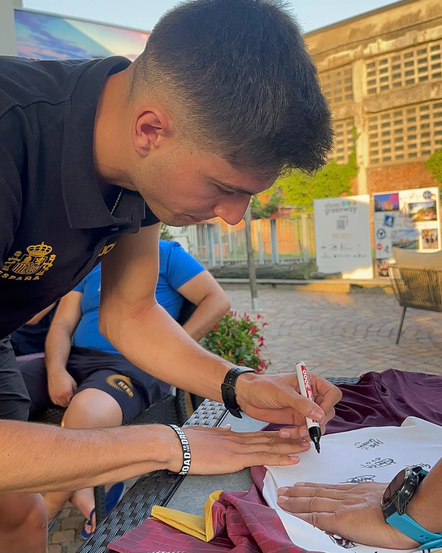 El mono Irier’26 ya tiene ganadora: una pieza única firmada por la Selección Española — foto 3 · General