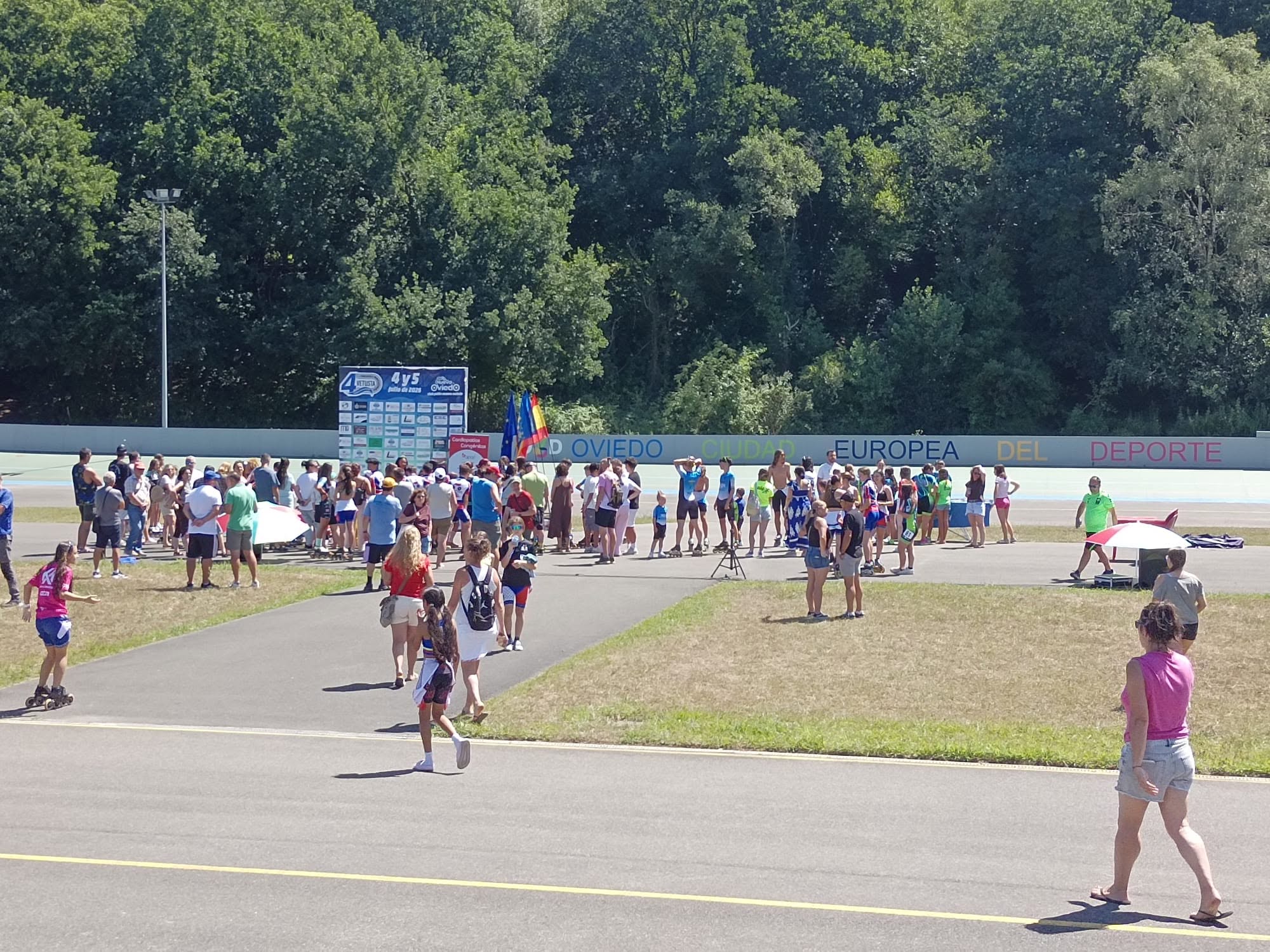 El Trofeo Nacional Vetusta patina también por la solidaridad — foto 2 · Asturias