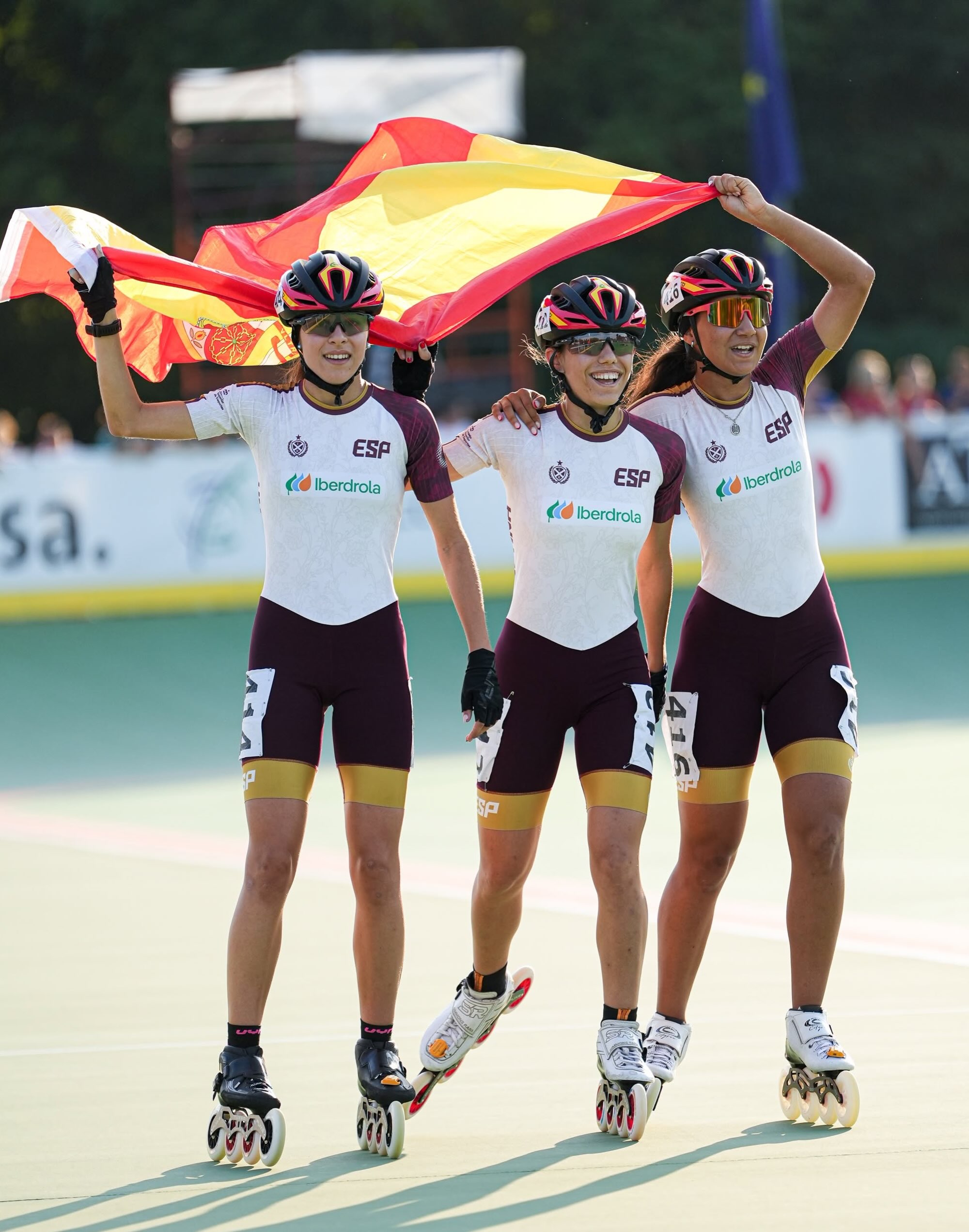 España se hace eterna en el relevo: oro, plata y bronce para cerrar la pista de Cardano — foto 2 · General